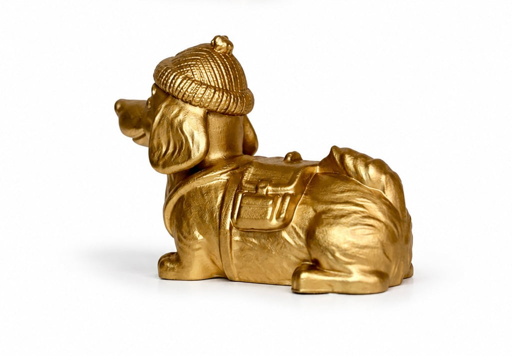Gold Dachshund Figurine – Cute Wiener Dog with Backpack & Hat – Luxury Dog Decor – Dachshund Lover Gift – Handmade Ornament
